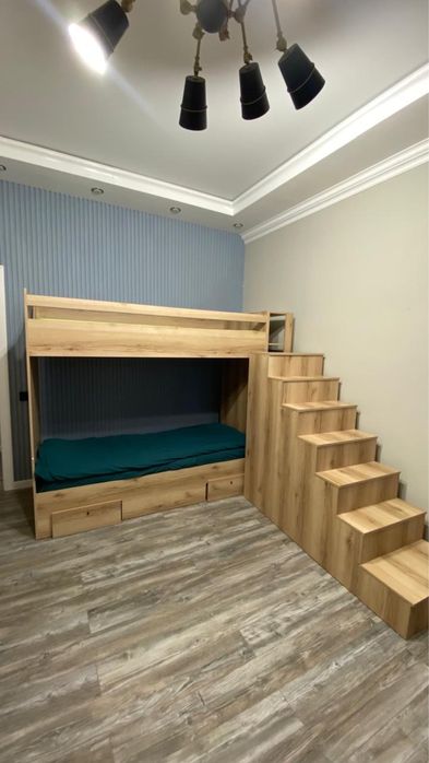 Продам кровать двухярусный