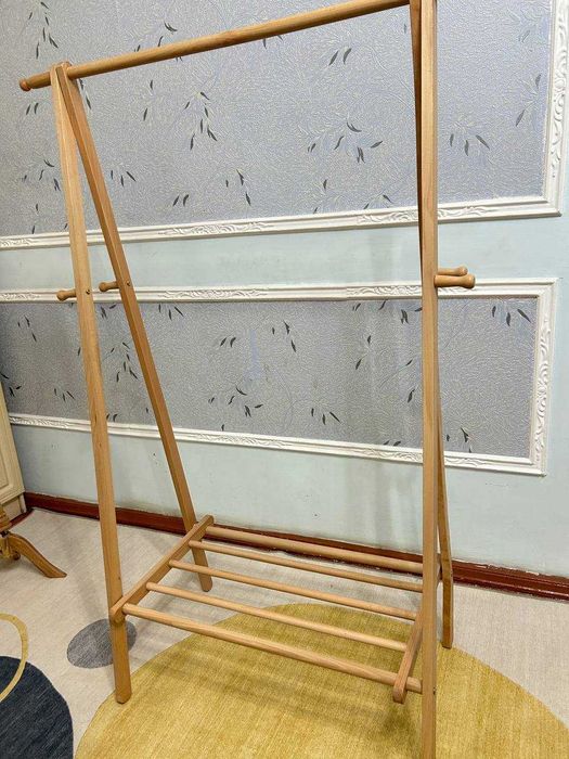 Вешалка буковая многофункциональная.