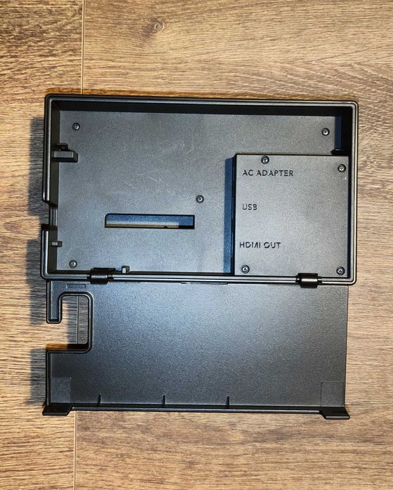 Nintendo Switch 1 + Zelda Breath of the wild + Чисто нов Калъф