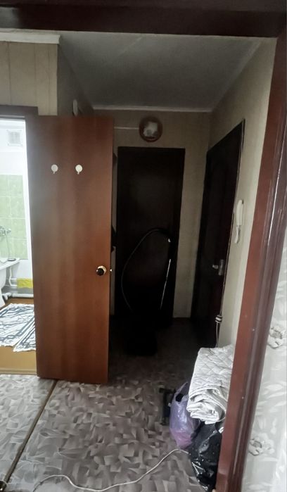 Продам 1,5 комнатную квартиру