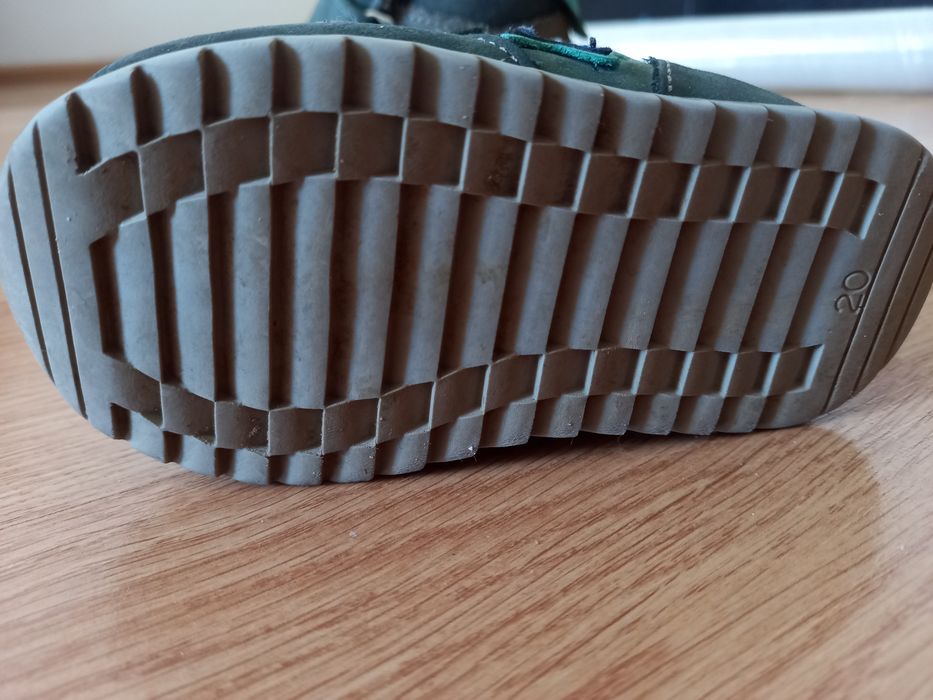 Кожаный осенний ботинки