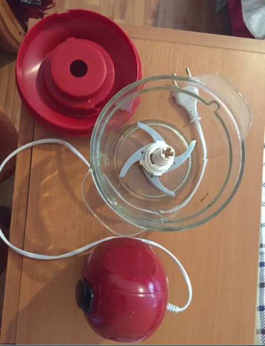 Tocator electric Oursson 4 lame folosit in stare foarte buna