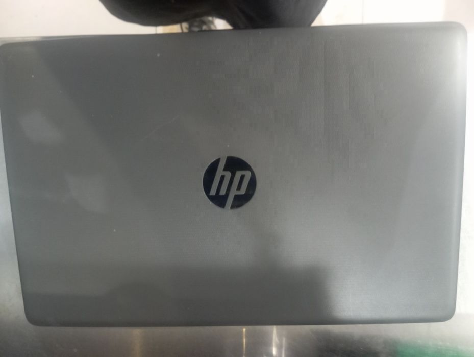 Notebook HP sotiladi arzon