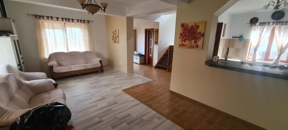 Închiriez casă 160m utili în Tomesti