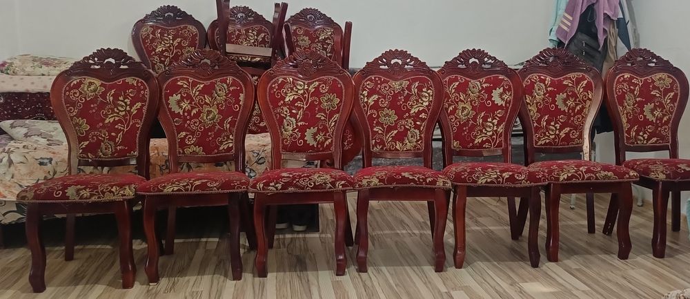 Стулья для гостинной