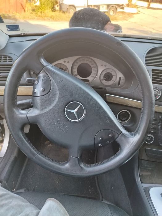 Mercedes w211 2.7cdi на части!