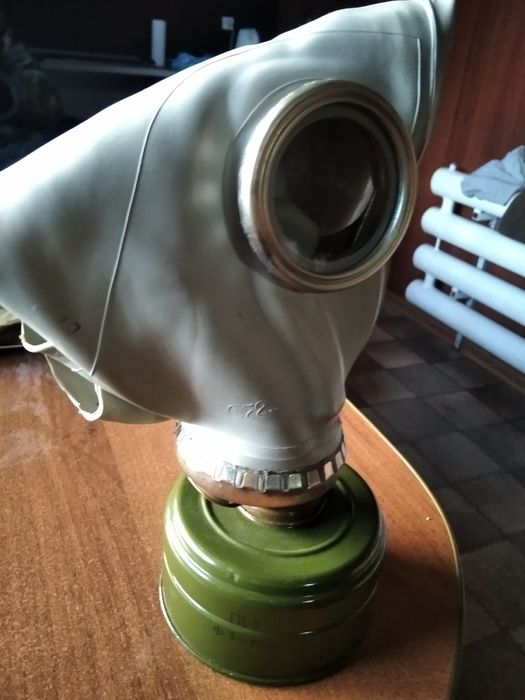 Противогаз советский.