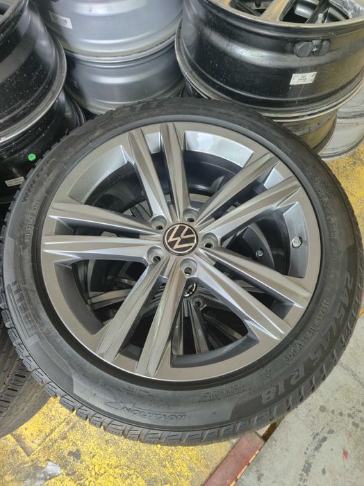 4 ROTI Jante + Anvelope Aliaj - 5x112 245/45/18 - PIRELLI IARNA - CA NOI - DOT 2023 DEMO Showroom 2023 OEM VW Passat Arteon Skoda Seat