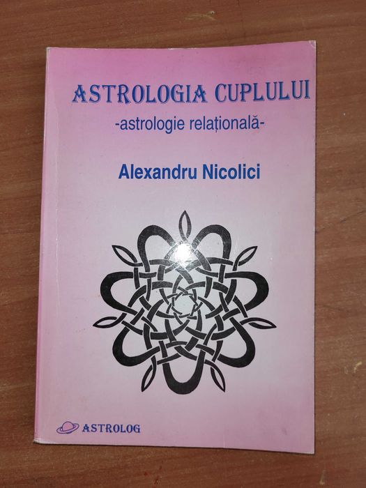 carti astrologie