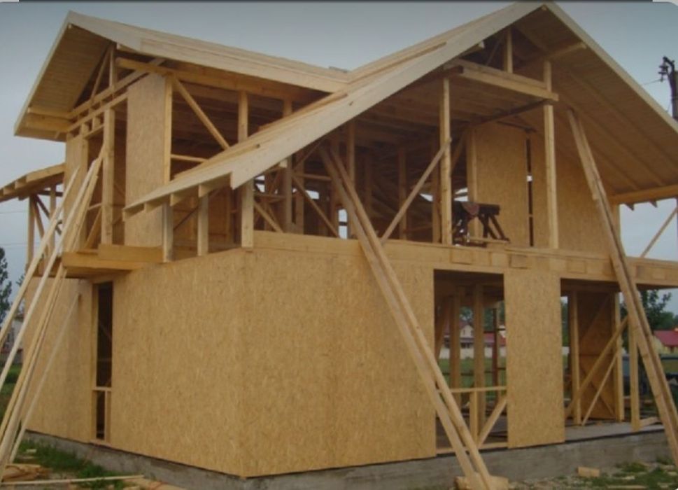 Vând cabane de lemn