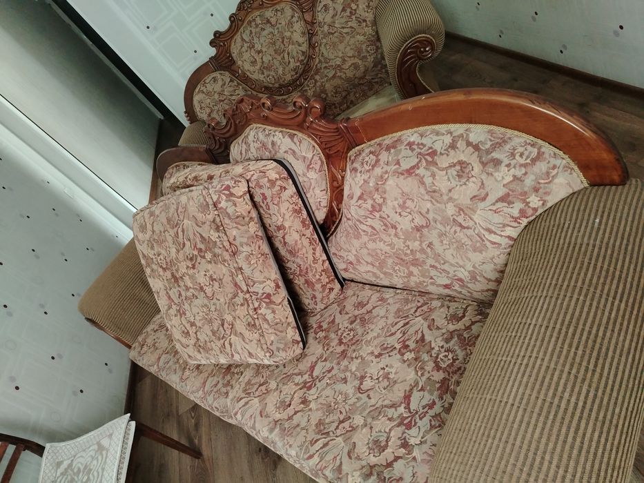 Диван, в хорошем состоянии