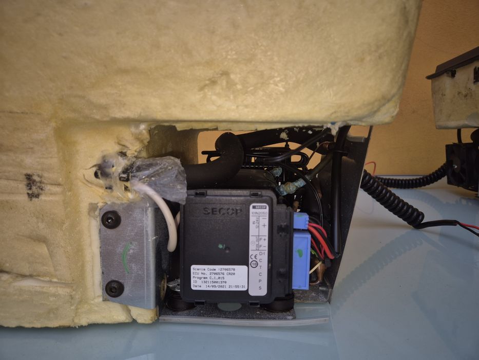 Frigider scania stare foarte bună 2 buc