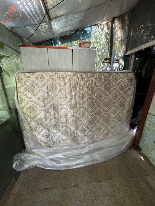 Продам матрас ортопедический  200x150 состояние отличное