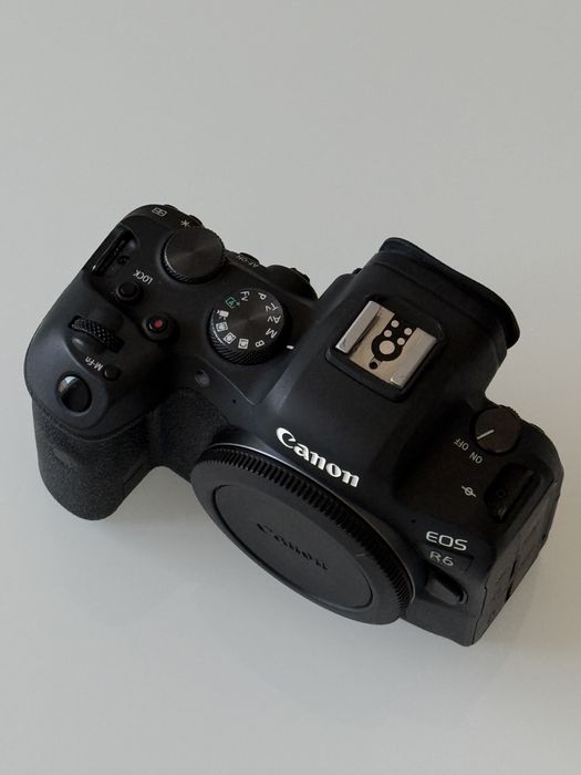 Canon R6 mark I mirrorless