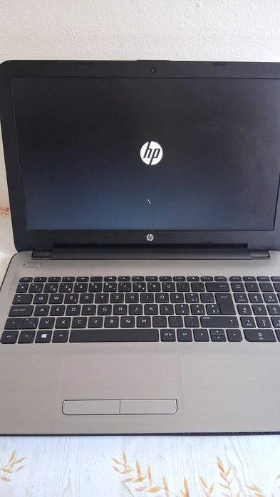 Laptop hp 15, inchi