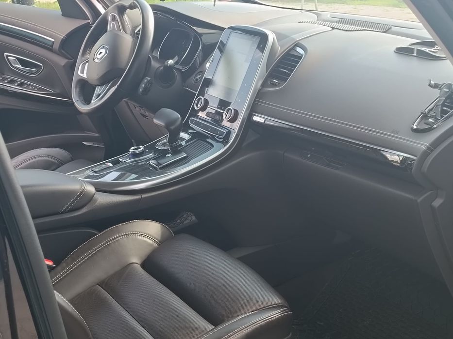 Renault Espace V INITIALE PARIS 4Control 200 HP 1.6 TCe