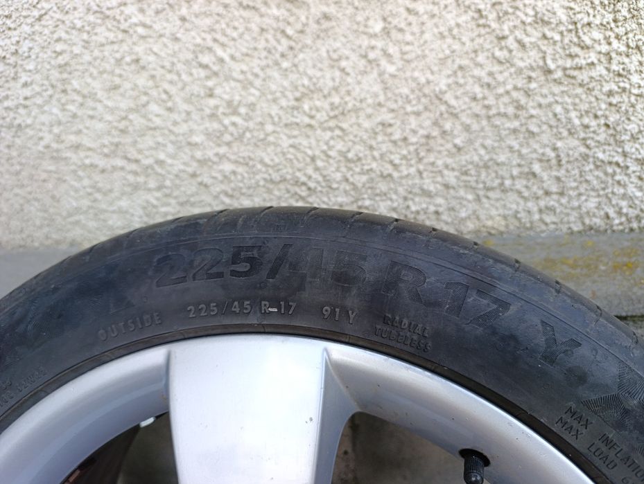Jante 5×112 225/45 R17 91Y