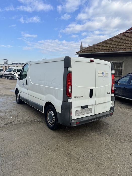 Renault trafic 2.5 motor defect