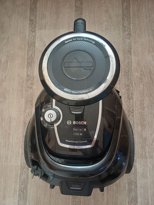 Пылесос Bosch 6 серии