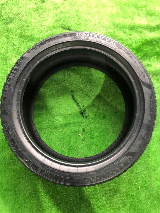 Anvelope iarnă 205/45/17 Semperit