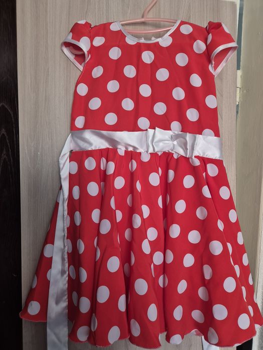 Платье в горошек