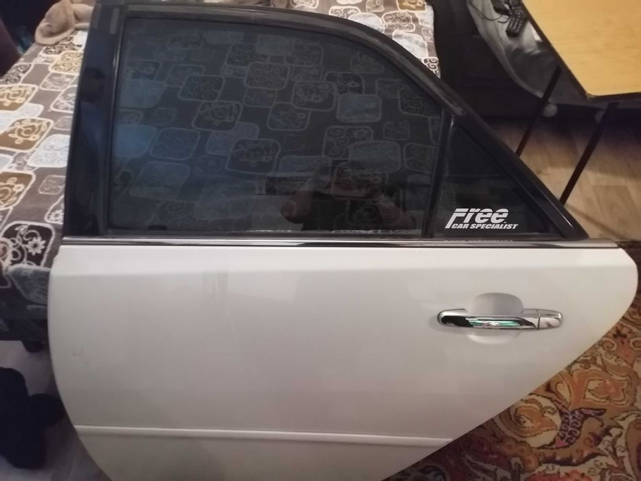 Дверь Тойота Марк II