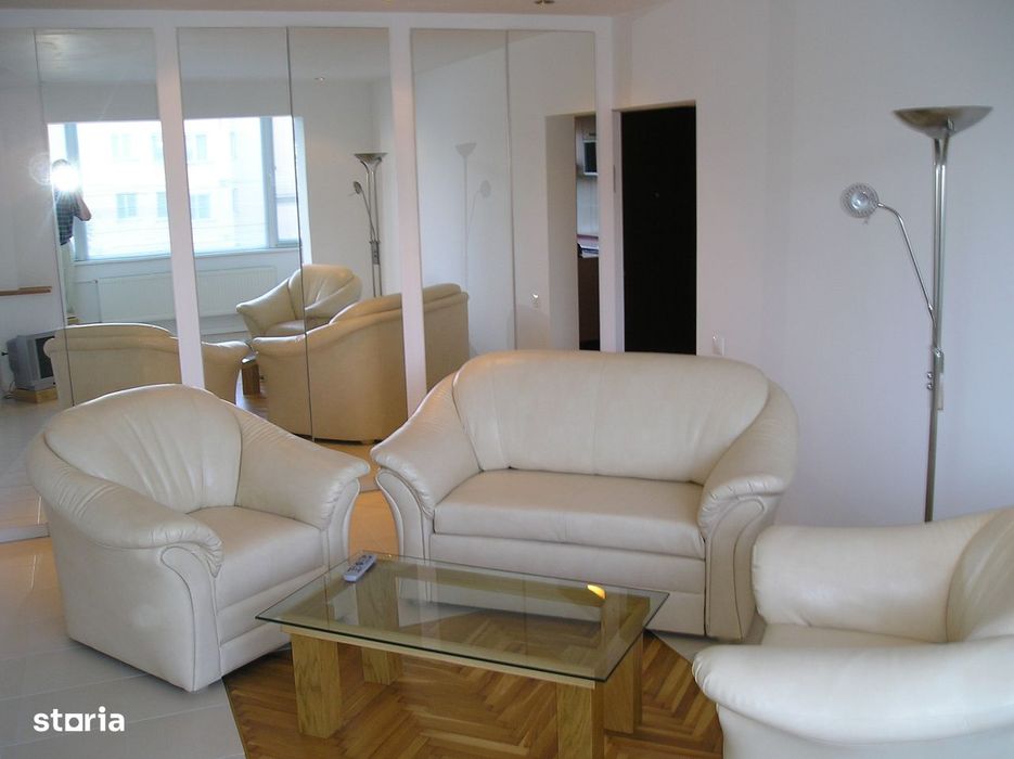 Apartament 2 camere de închiriat în Cetate — fotografia 1