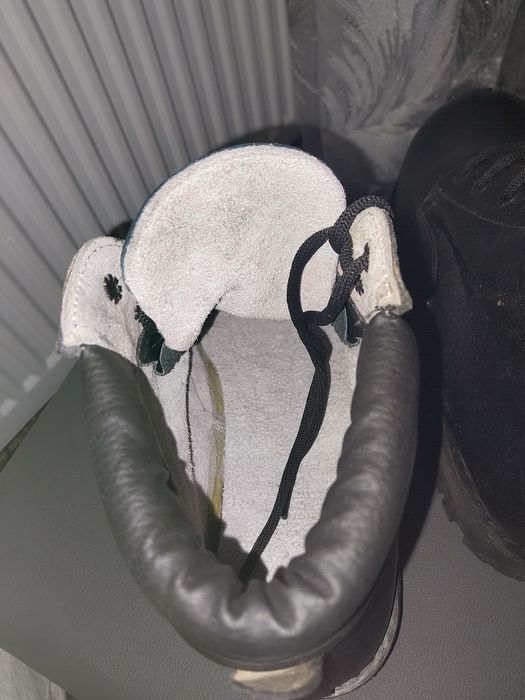 Vând ghete CFR DIN PIELE