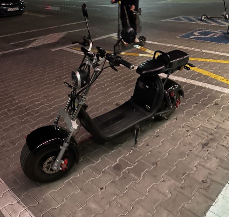 Scuter electric(moped)cu 2 baterii de 60v 20Ah‼️