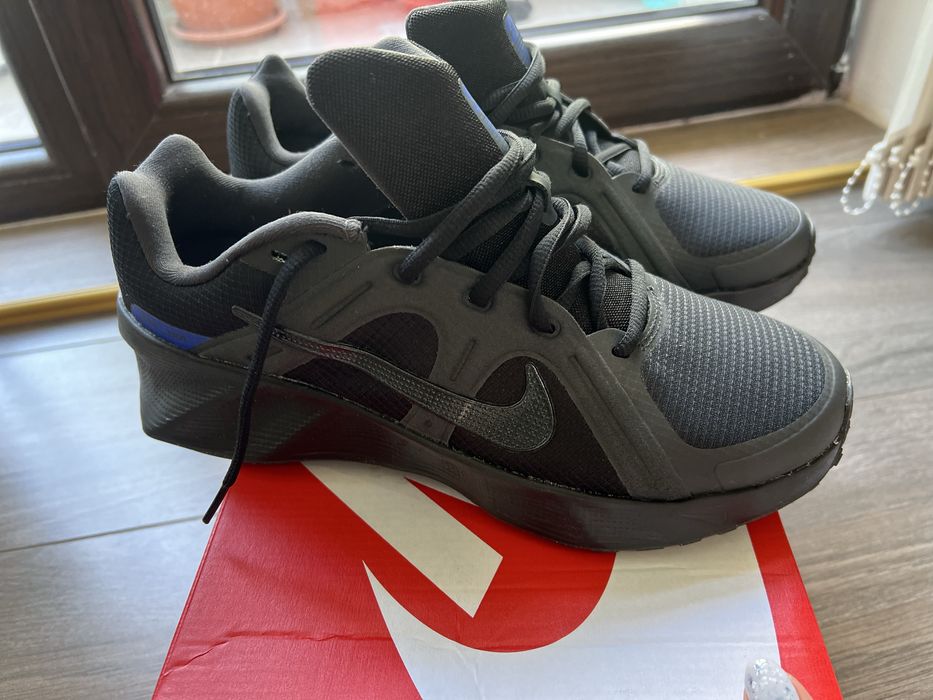 Маратонки Nike Metro Tech