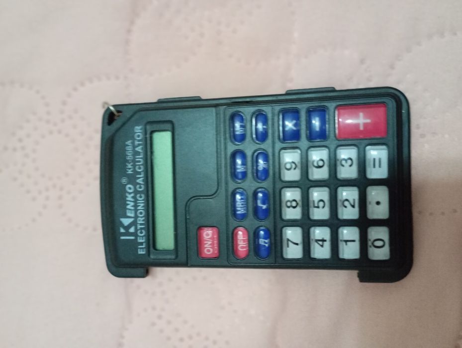Продаю калькулятор