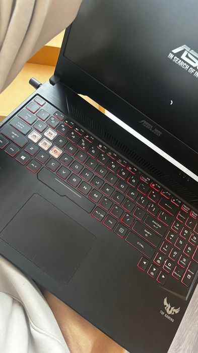 Vând Laptop Gaming ASUS TUF FX505DT