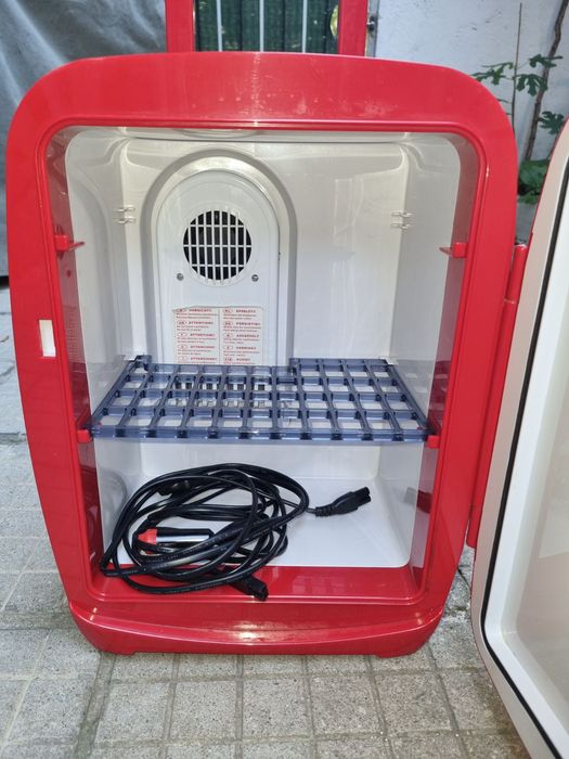 Мини хладилник 12v и 220v