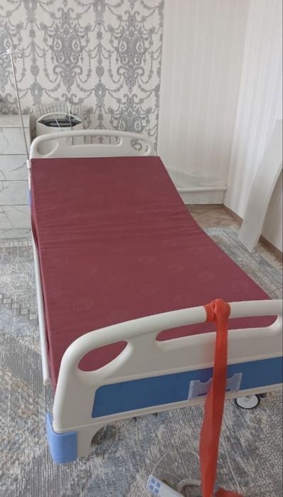 медицинская кровать