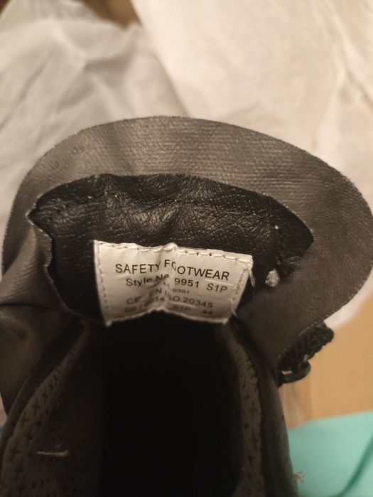 Защитни работни боти II категория