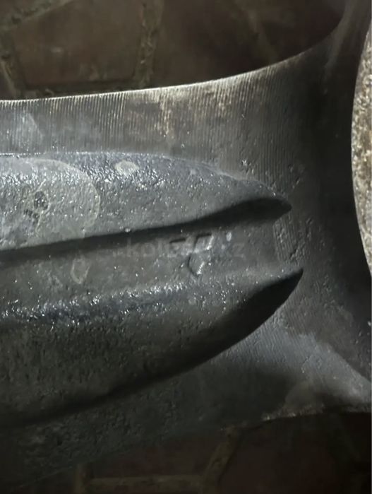 Продам летние шины с дисками