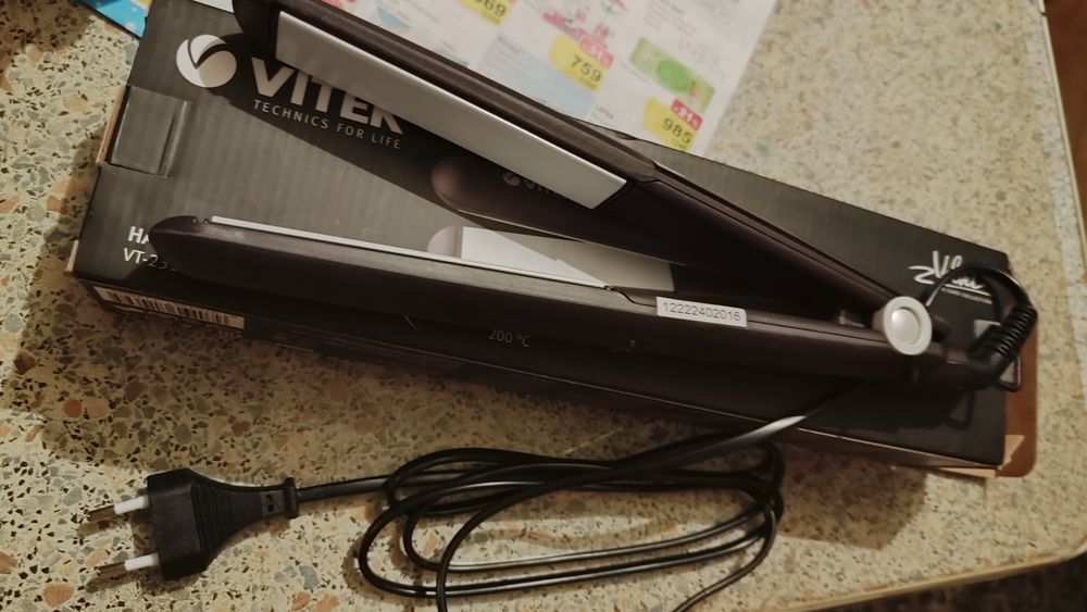Утюжок фирмы  vitek