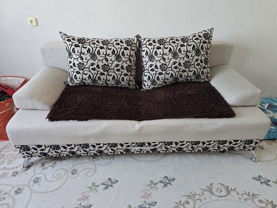 Продам диван еврокнижка