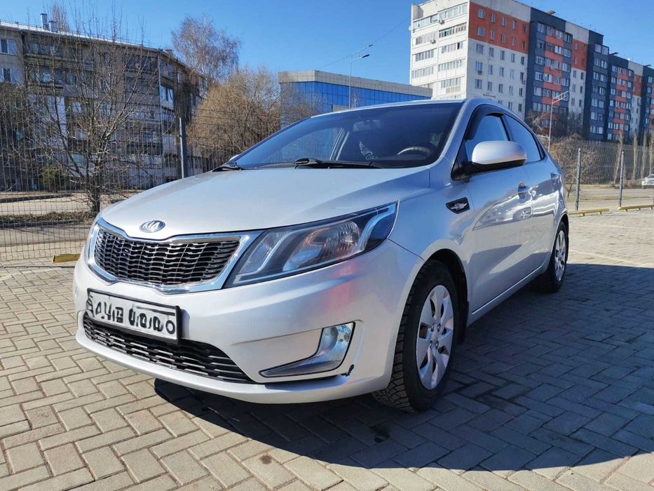 Продам Kia Rio 2013 года