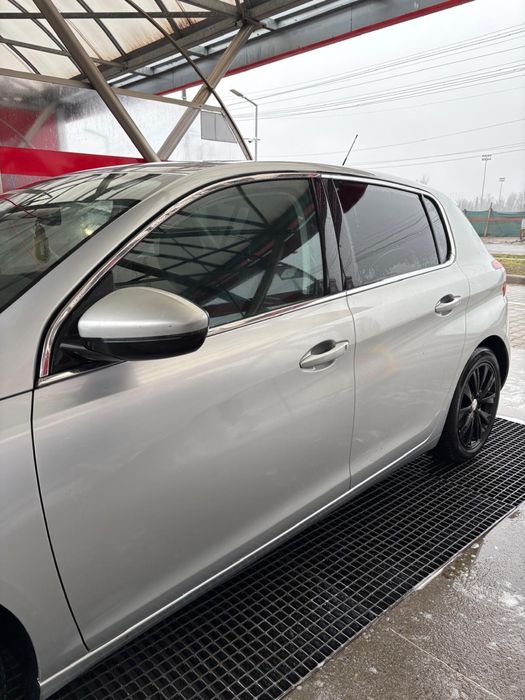 Peugeot 308 1.6THP