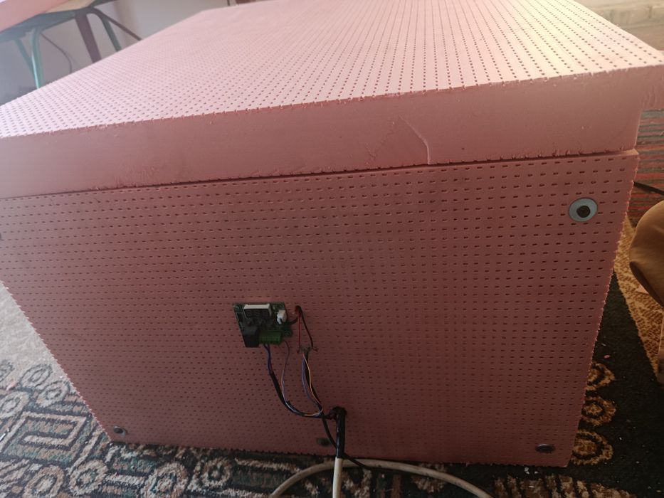 Inkubator 70-80 talik/ инкубатор на 70-80 яиц