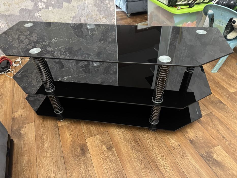 Тумба под телевизор