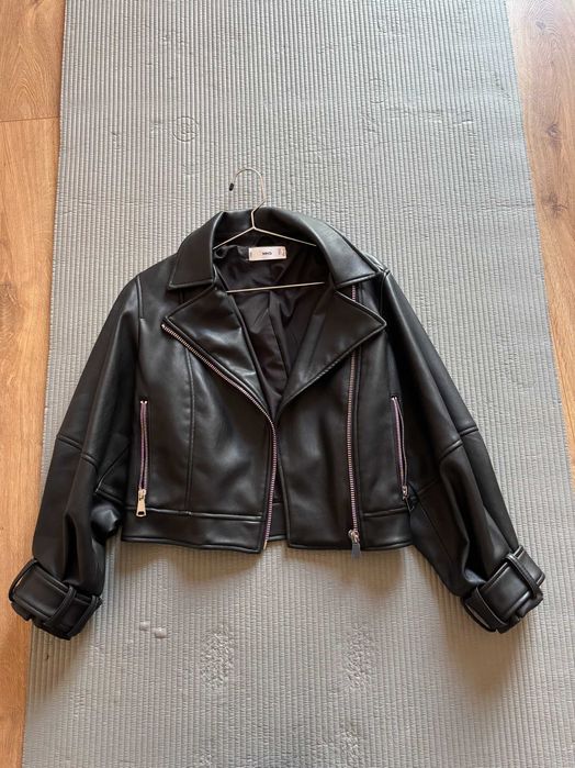 Кожено яке Mango