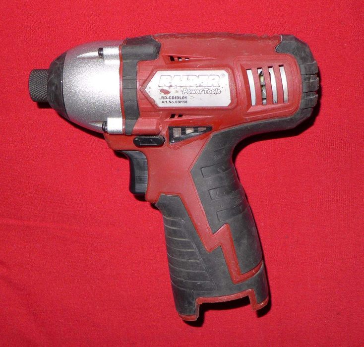 За ремонта на автомобила:100% работещи акумулаторни помощници