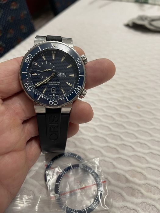 Diver 1000 m.    Oris tt1. Small second