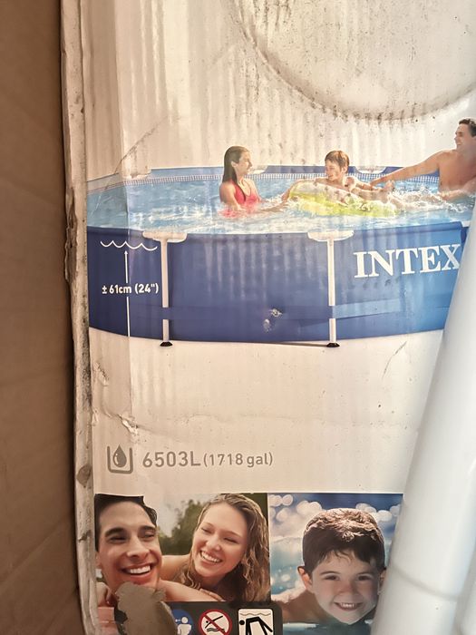 Продам бассейн каркасный круглый