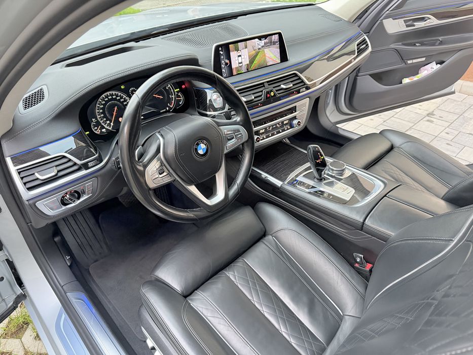 BMW Seria 7 - 740d xDrive 320cp INDIVIDUAL , Laser , Trapa , Soft Close