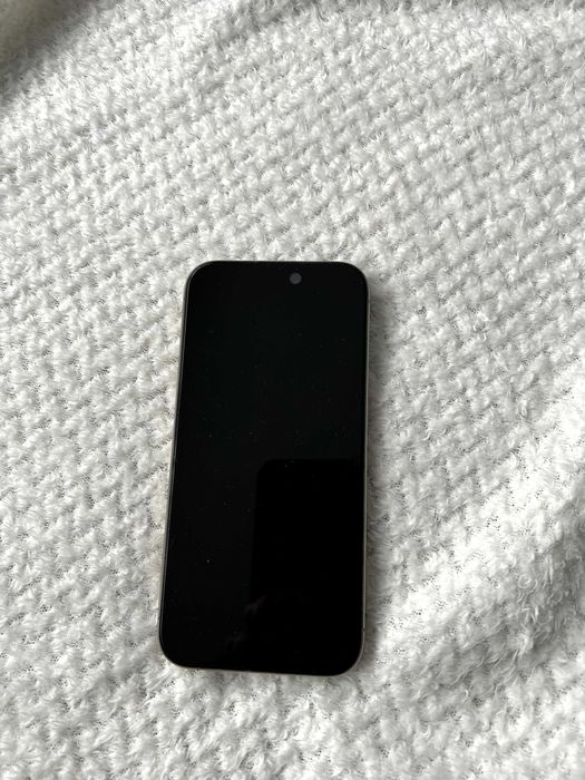 iPhone 15 Pro | Natural Titanium, 512 GB, Baterie 100%