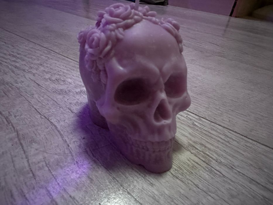 Handmade Soy Skull Candle / Lumănare Handmade Soia