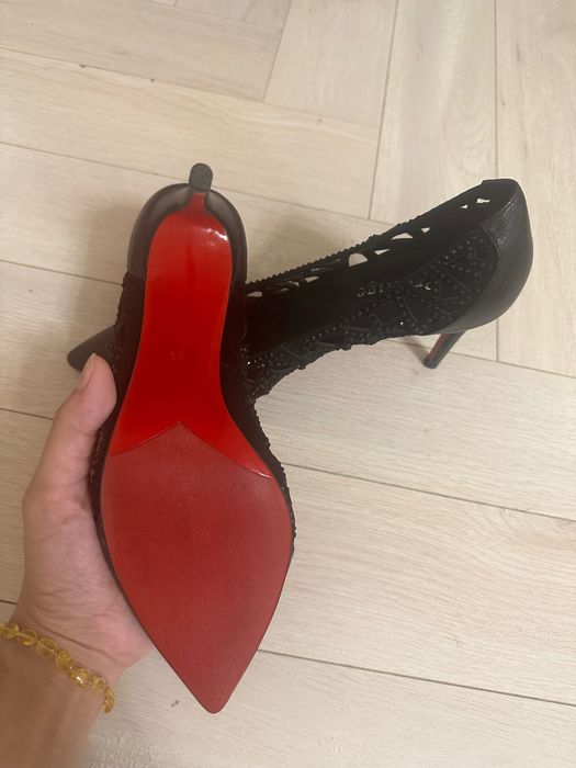 Туфли чёрные и бежевые